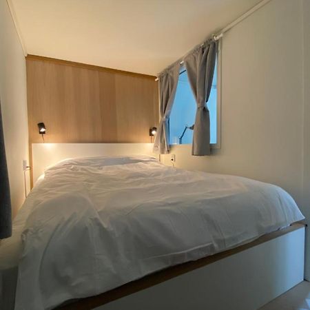 Entire Renovated Apartment From 1780 With Kitchen, Bath, Bedroom, And Living Room In Skuteviken Bergen Exteriér fotografie