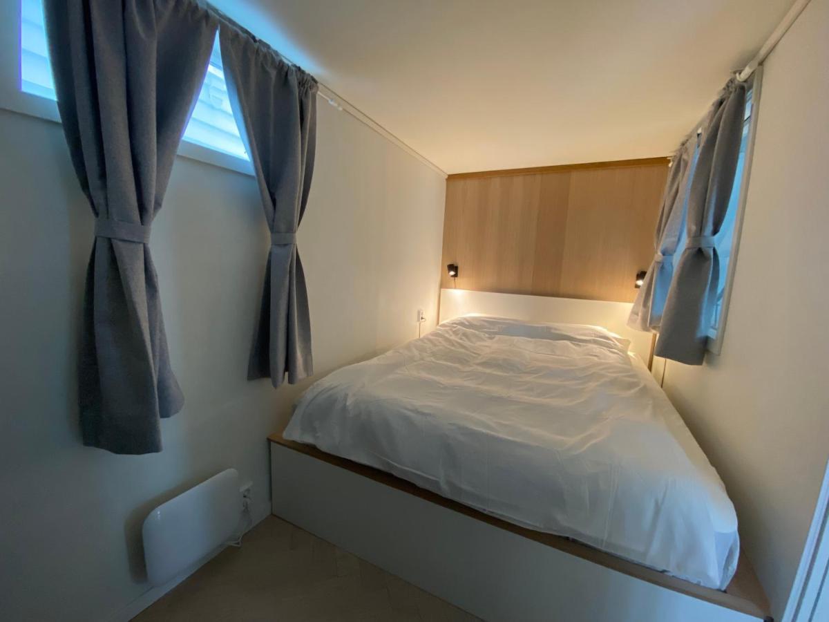 Entire Renovated Apartment From 1780 With Kitchen, Bath, Bedroom, And Living Room In Skuteviken Bergen Exteriér fotografie